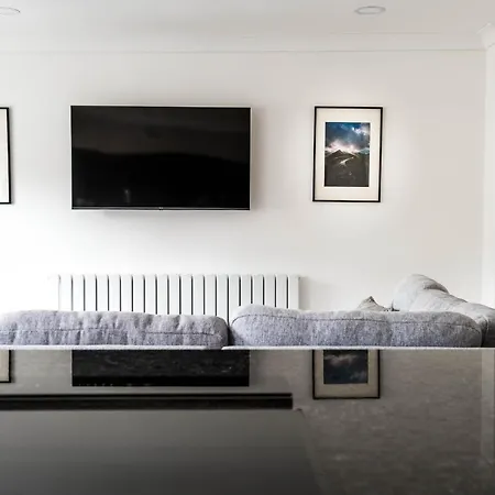 Monterey - Stunning, Duplex In The Heart Of