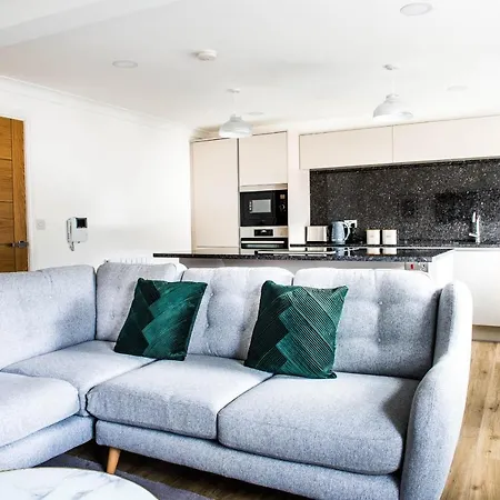 Monterey - Stunning, Duplex In The Heart Of * ケンダル