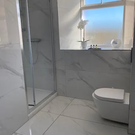 Monterey - Stunning, Duplex In The Heart Of *